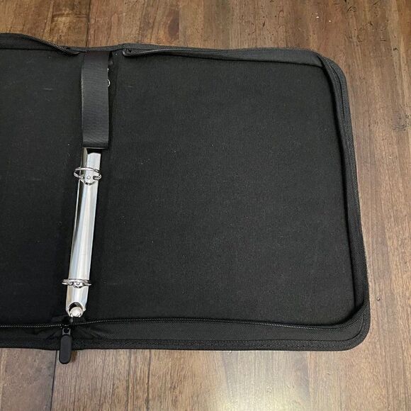 Pokemom 3 Ring Binder Pikachu Tail - Binder Only Full Size - Picture 4 of 6